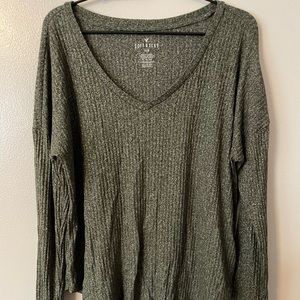 American Eagle Soft & Sexy Heathered Vneck knit